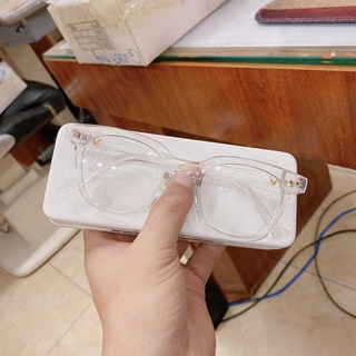 Kính cận chữ V