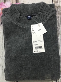 Áo lông cừu uniqlo kid cổ 3 phân