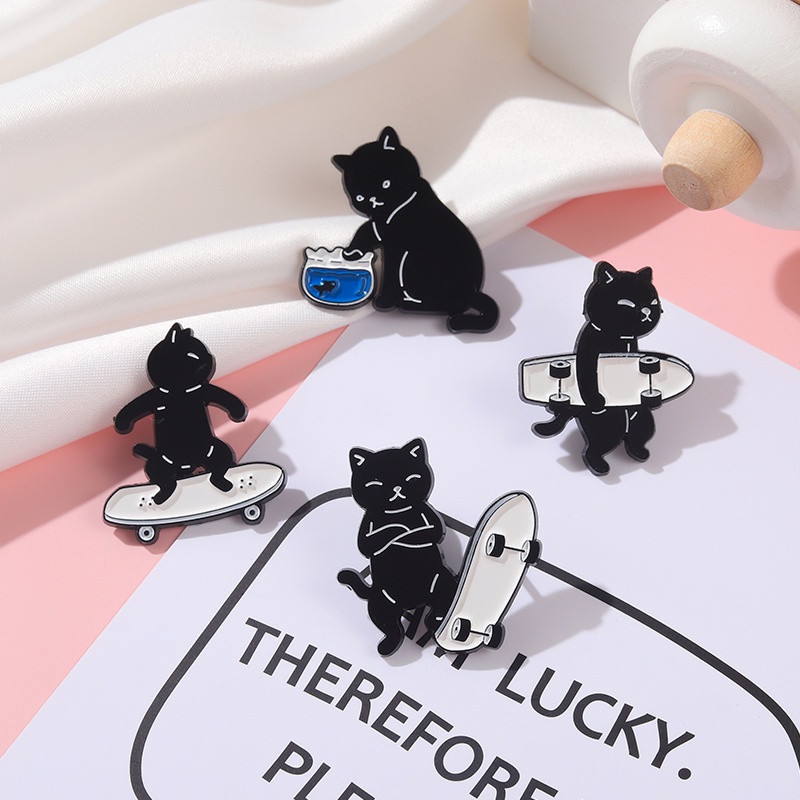QIHEJEWELRY Fashion Black Cat Badge Gifts for Friends Clothing Accessories