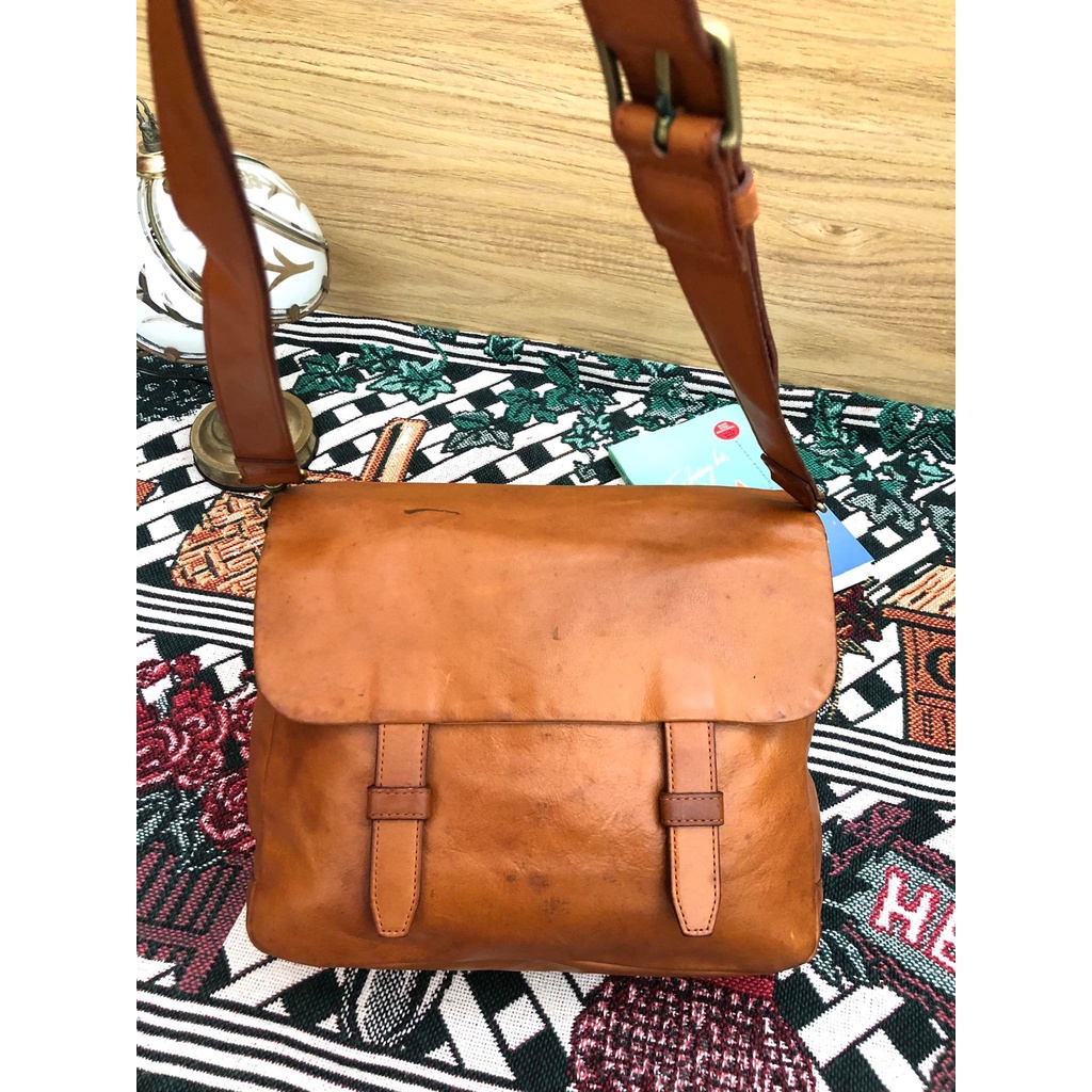 Túi đeo unisex da thật 100%, đã qua sử dụng