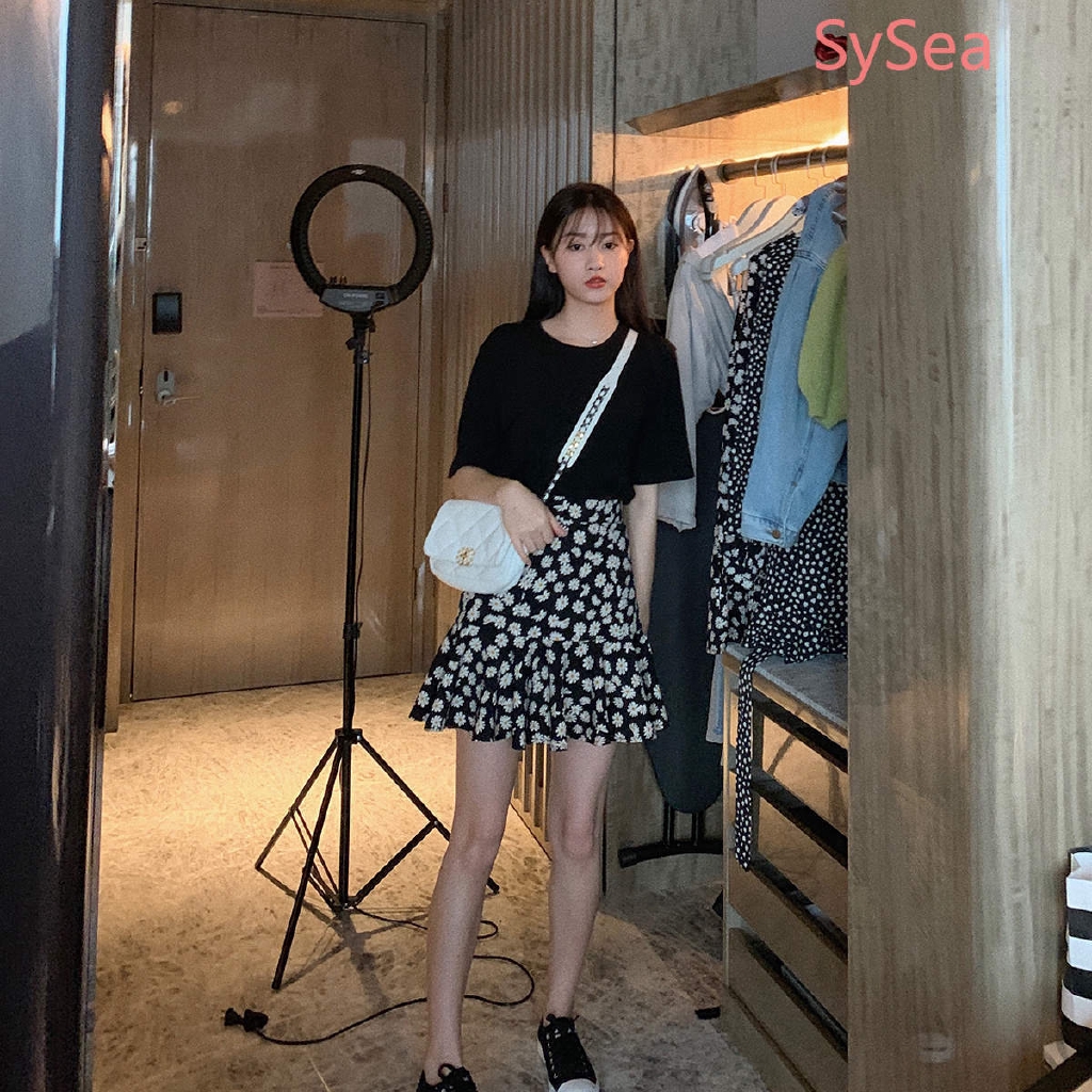 Chân Váy Lưng Cao Hoạ Tiết Hoa Nữ Tính