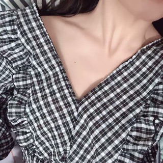 [order] áo sơ mi croptop kẻ cổ V phối bèo