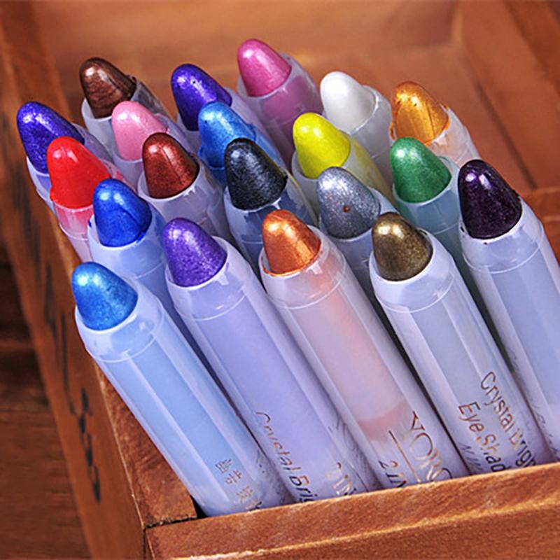 Phấn mắt dạng bút màu ánh ngọc trai lấp lánh phong cách Hàn Quốc | BigBuy360 - bigbuy360.vn