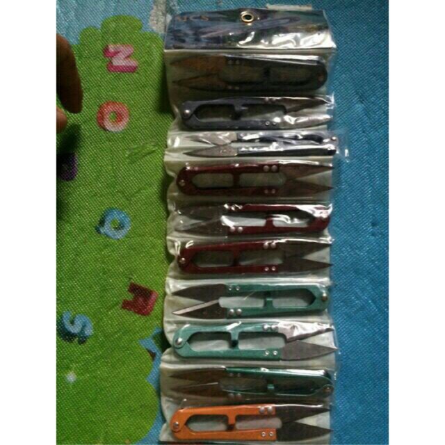 Kéo bấm tiện ích