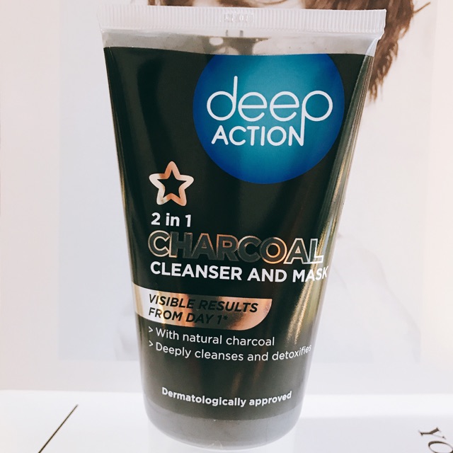 Sữa rửa mặt Deep Action chứa BHA