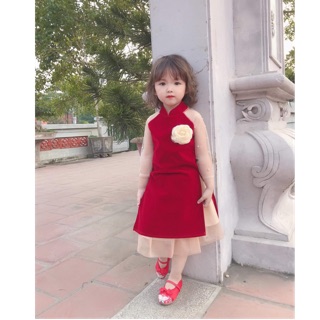 Áo dài nhung đính hoa ngực cho bé gái