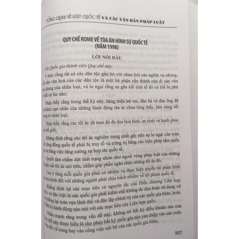 Sách - Tổng Quan Về Luật Quốc Tế và các Văn Bản Pháp Luật | BigBuy360 - bigbuy360.vn
