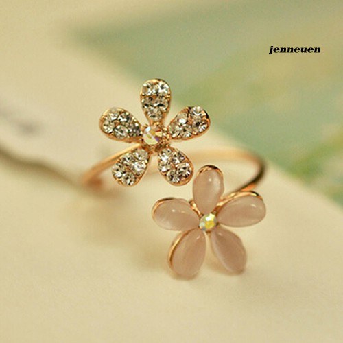 Nhẫn Hợp Kim Hình Hoa Cúc Đính Đá Xinh Xắn Cho Nữ