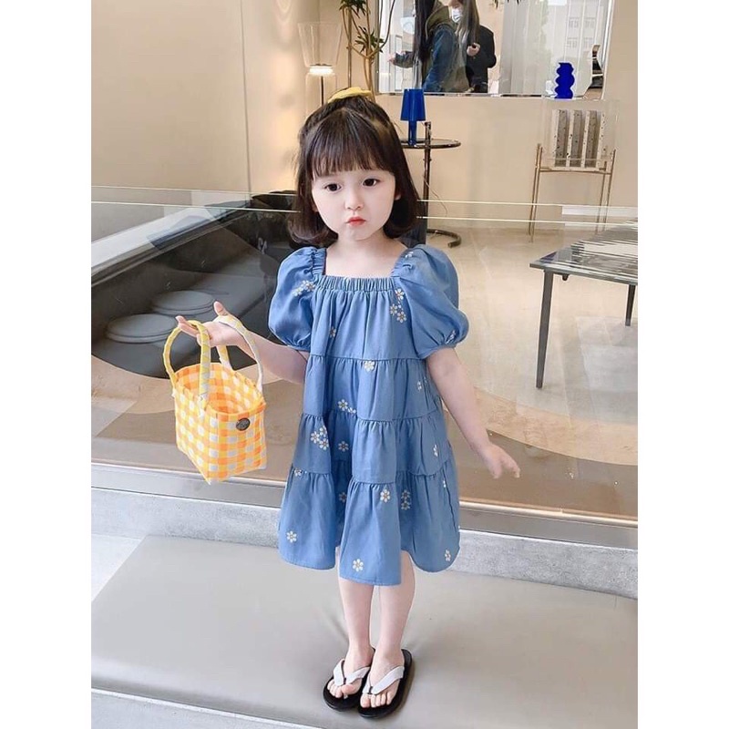 Váy bé gái hoa cúc 4 tầng vải đũi lạnh loại 1 cho bé từ 1-8 Tuổi