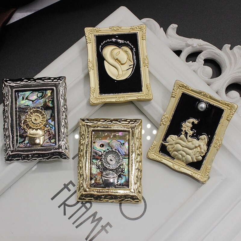 Pin cài áo hình tượng đồng nghệ thuật - GC500