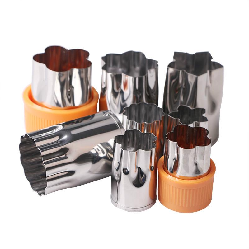 Set 8 Khuôn Cắt Tạo Hình Rau Củ Quả Đa Năng Tiện Dụng