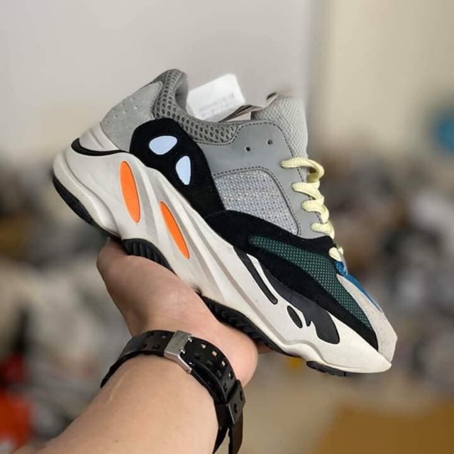Giày Yeezy 700 Wave Runner