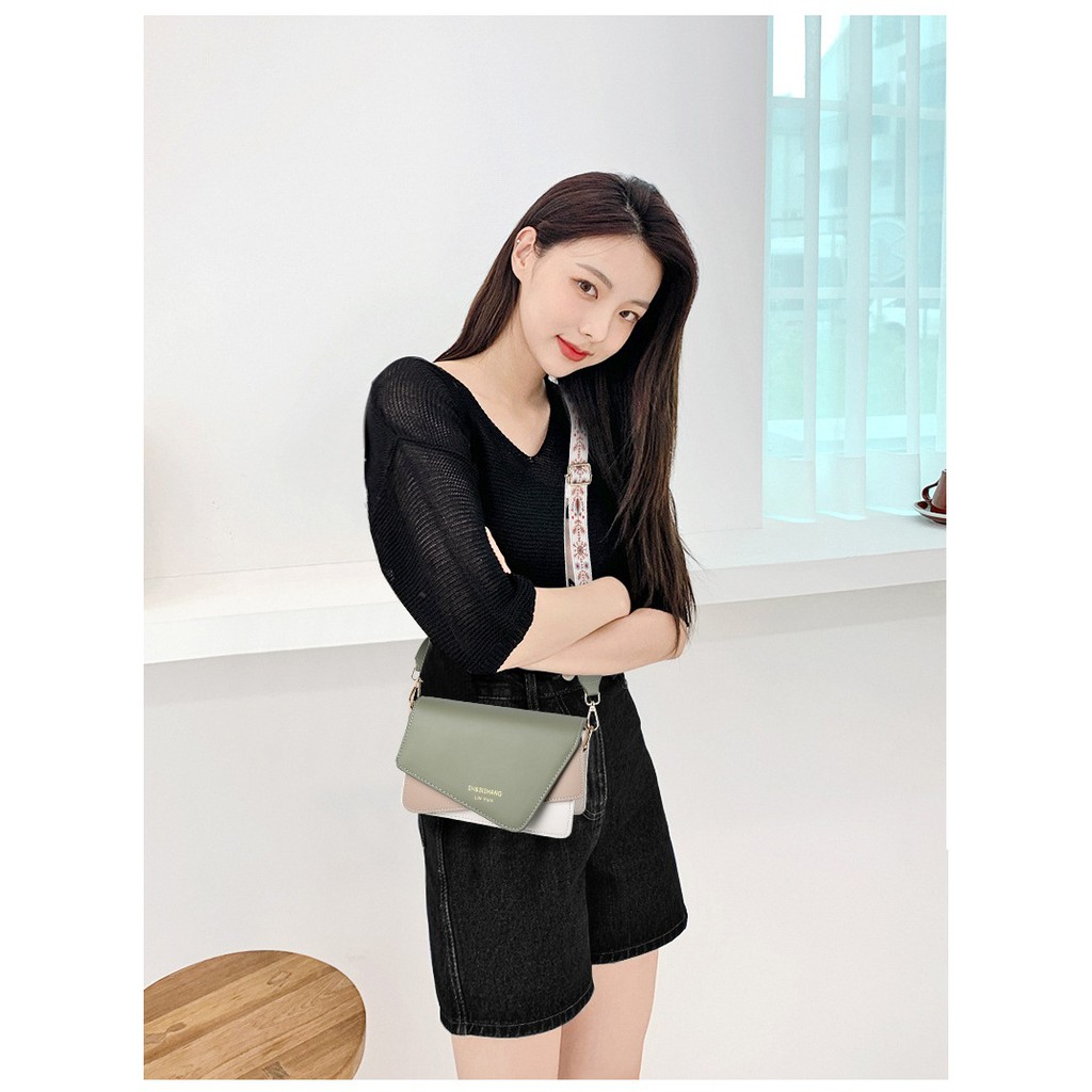Túi đeo chéo thời trang có 2 loại dây thời trang, nhiều ngăn để đồ