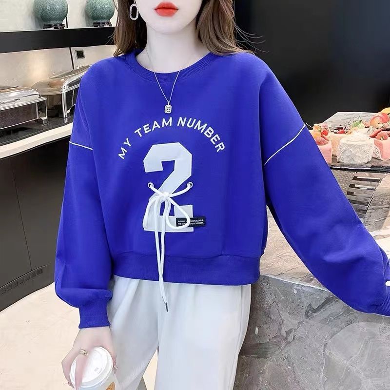 Áo thun lửng chui đầu dáng rộng màu trắng thêu họa tiết phong cách thời trang mùa thu 2022 mới