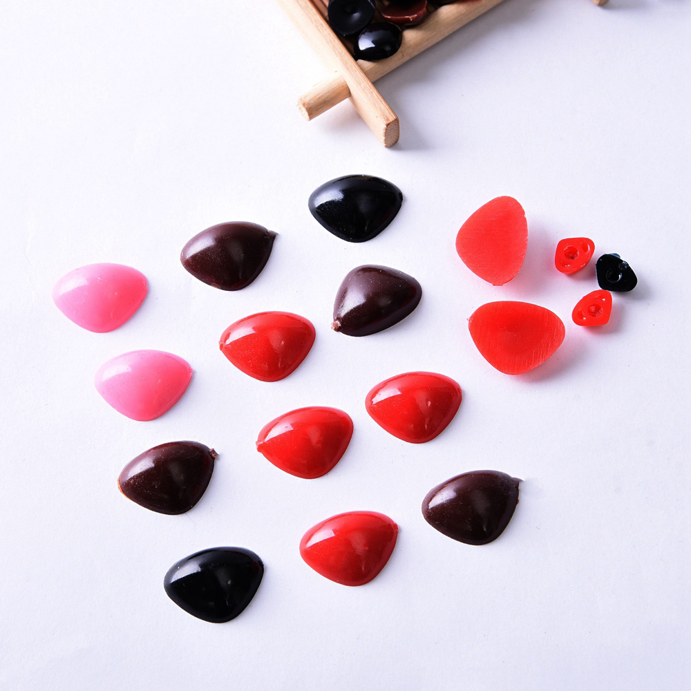 Set 100 Nút Nhựa Hình Tam Giác/Tam Giác Nhiều Màu Làm Búp Bê/ Búp Bê DIY