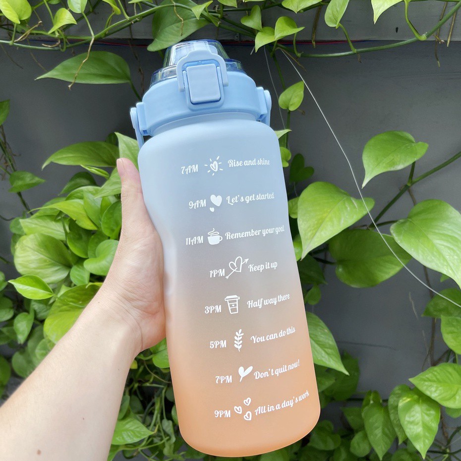 Bình đựng nước dễ thương có ống hút kèm vạch báo giờ uống nước dung tích 2 lít an toàn cho sức khoẻ