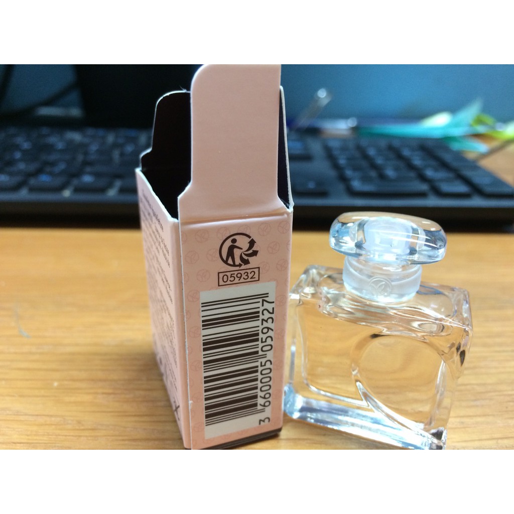 Nước hoa YVES ROCHER MINI EAU DE PARFUM OUI A L'AMOUR 5ML