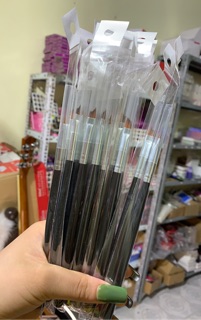 Cọ làm đầu móng trắng (  cán gỗ đen )