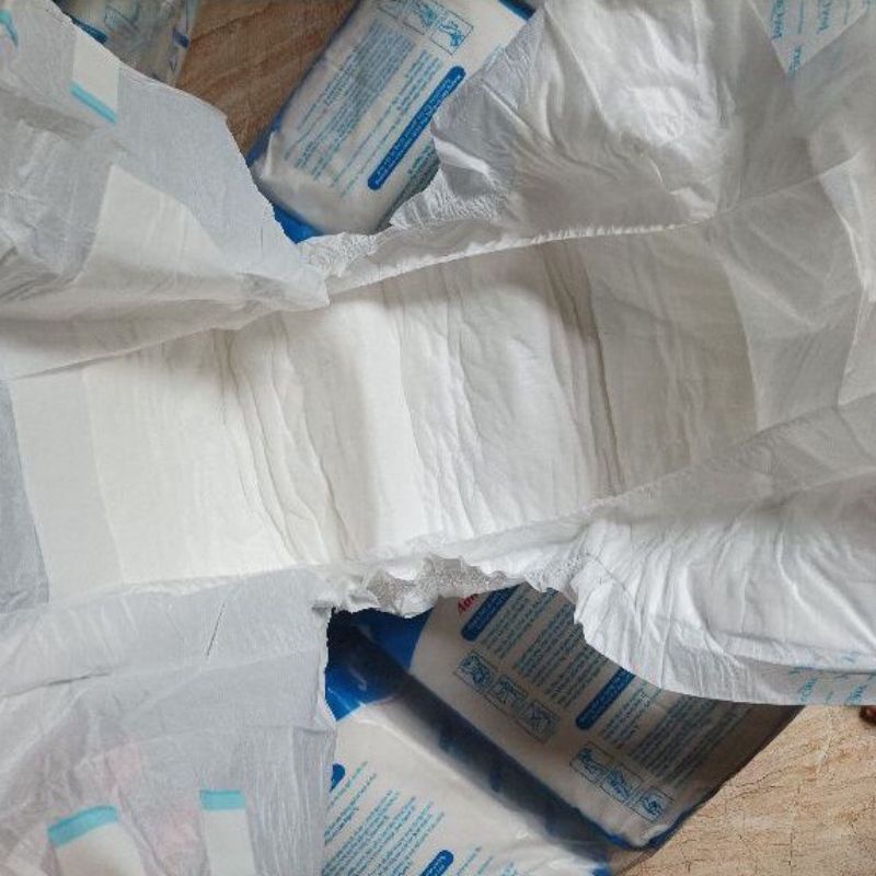 Tã bỉm dán Phú đạt Có vách hai bên ( 10 gói 100miếng) Sizetừ 40-80kg dành cho người già, phụ nữ sau sinh siêu thấm hút