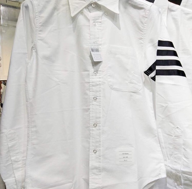 Sơ mi thom brown trắng cao cấp viền 4 sọc đen vải oxford dày, bền