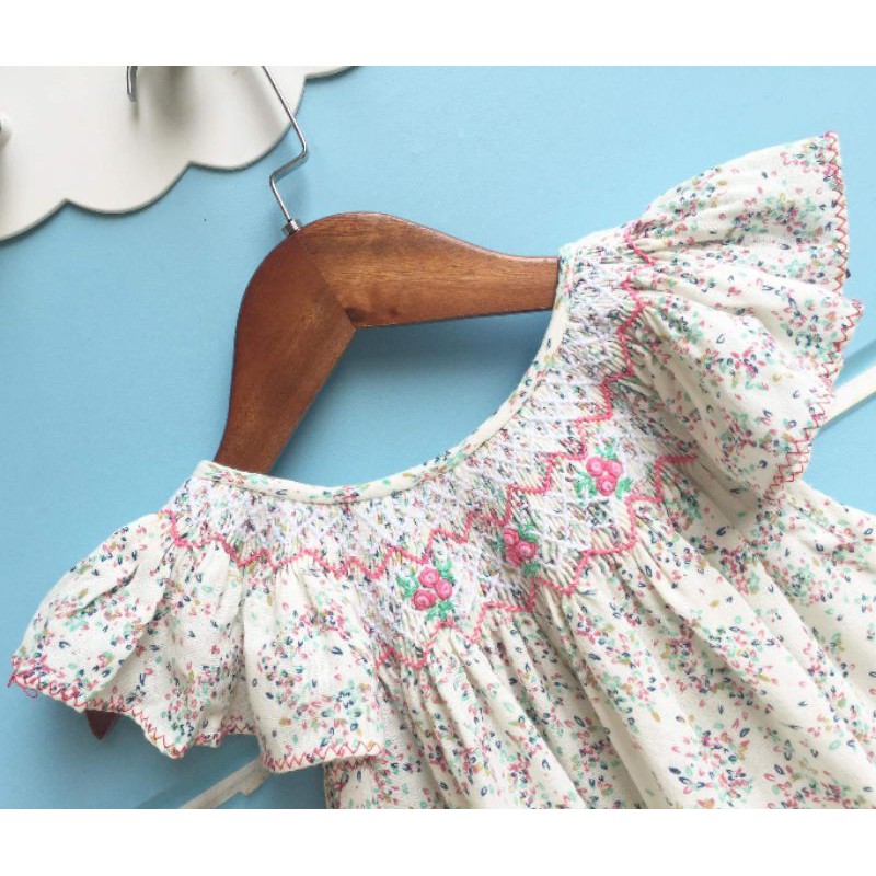 Đầm Smock hoa kèm chip