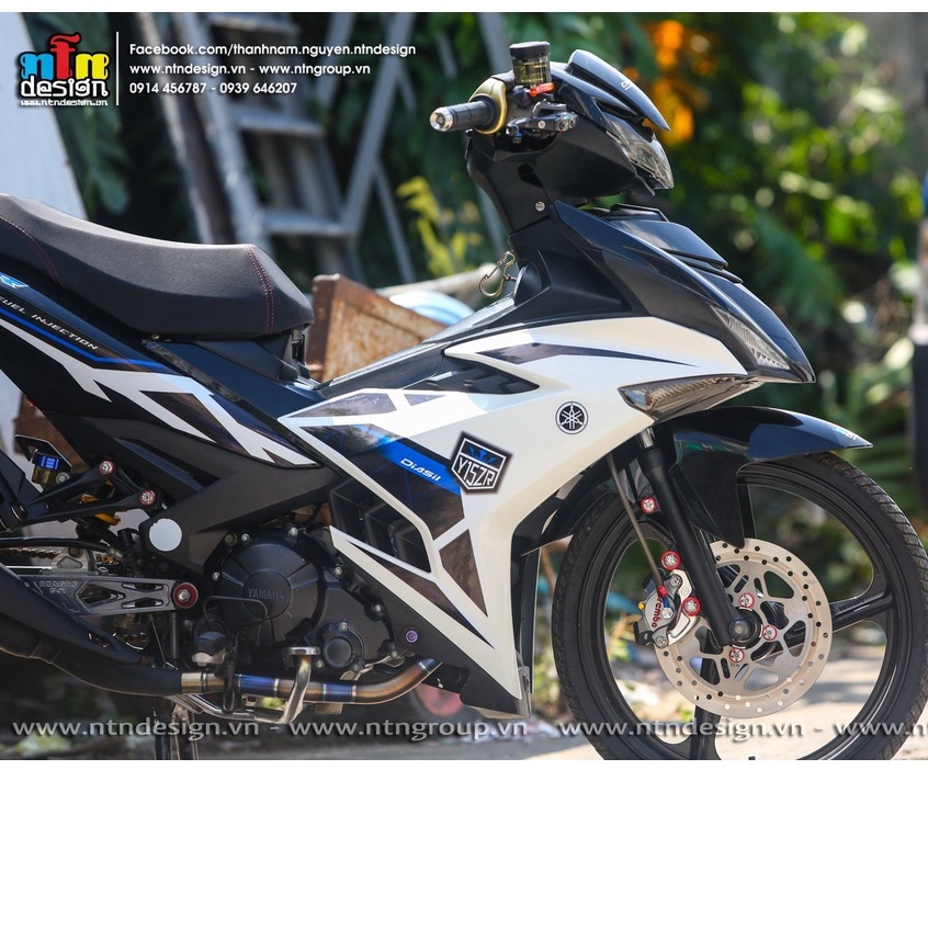 Tem exciter 150 trắng đen xanh chỉ xám trắng xanh , tem 3 lớp cao cấp