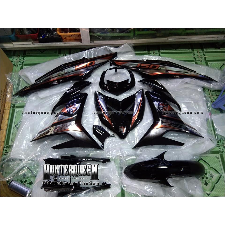 Tem Exciter 150. Tem Y15ZR đơn giản, cam đen. Chất liệu crom. Chỉnh sửa theo yêu cầu. Sắc nét, bền màu, chống nước