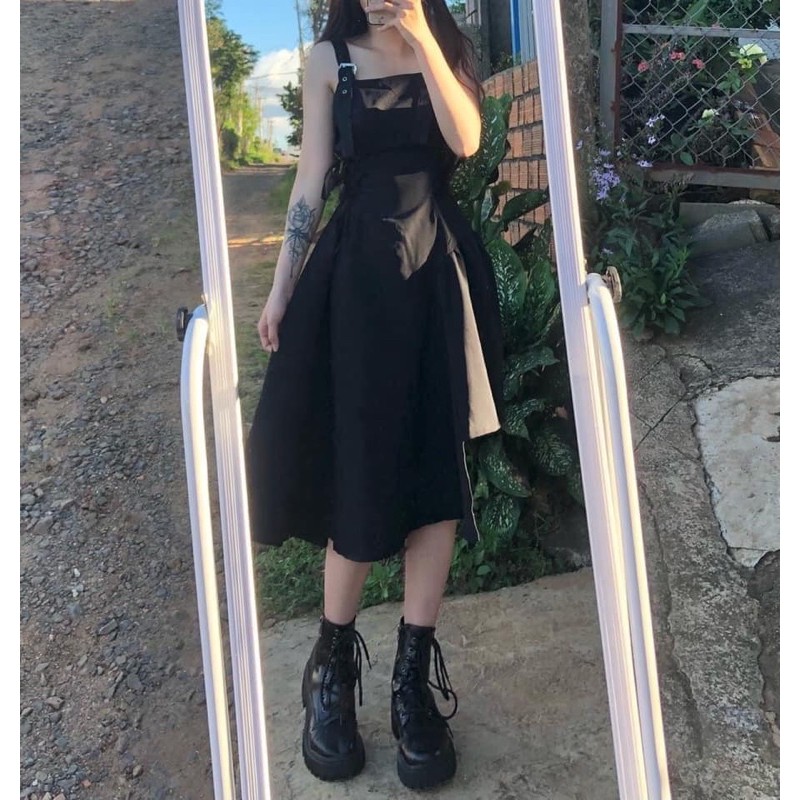 Váy đen xẻ + khuy vuông TTC866