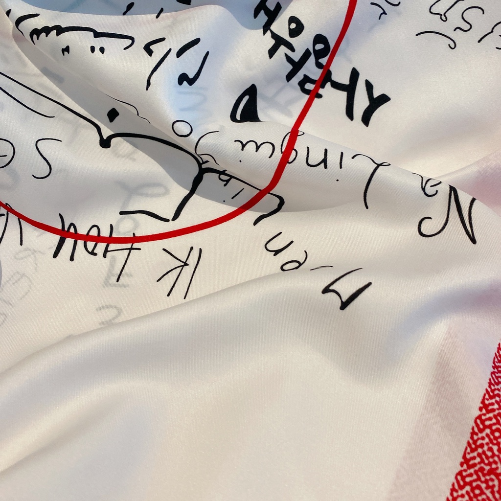 Khăn Vuông 90x90 cm Bằng Lụa In Chữ 38 Ngôn Ngữ