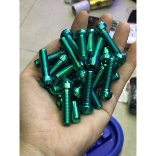 Ốc titanium GR5 8 ly 3 phân  đầu trụ