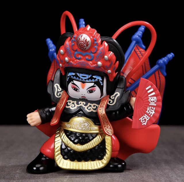 Mô hình Kinh kịch lật mặt