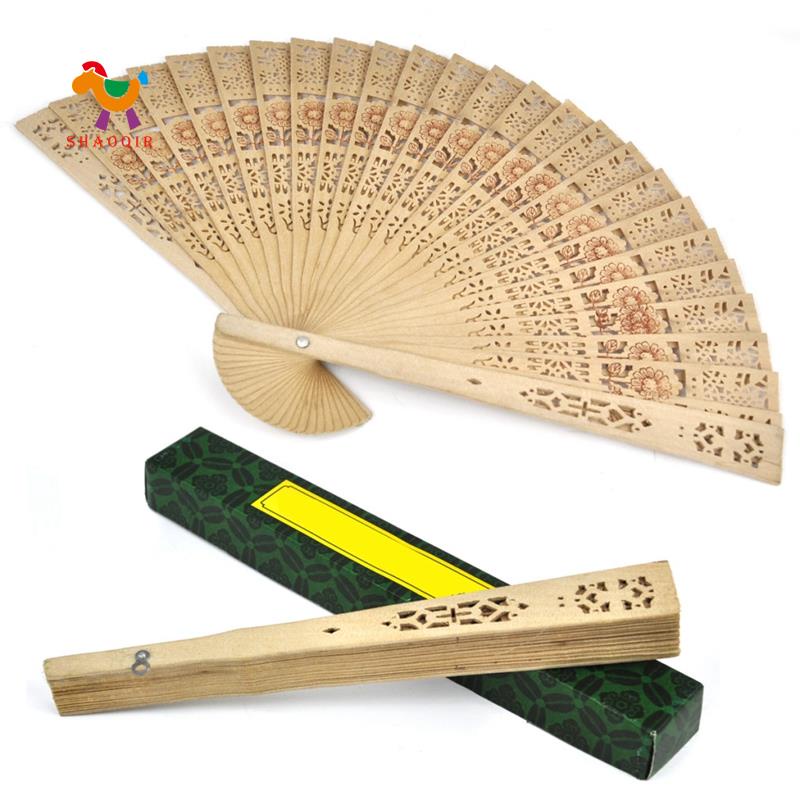 Quạt Cầm Tay Bằng Gỗ Đàn Hương