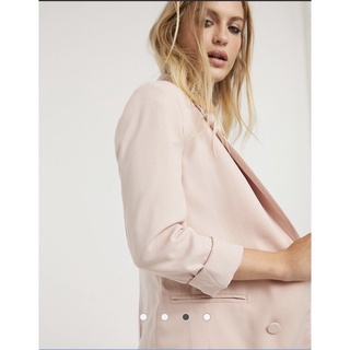 ÁO BLAZER CỦA BERSHKA