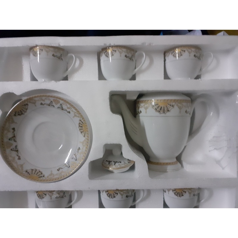BỘ ẤM TÁCH TRÀ HOẠ TIẾT CỔ ĐIỂN 1bình 6ly kèm 6dĩa