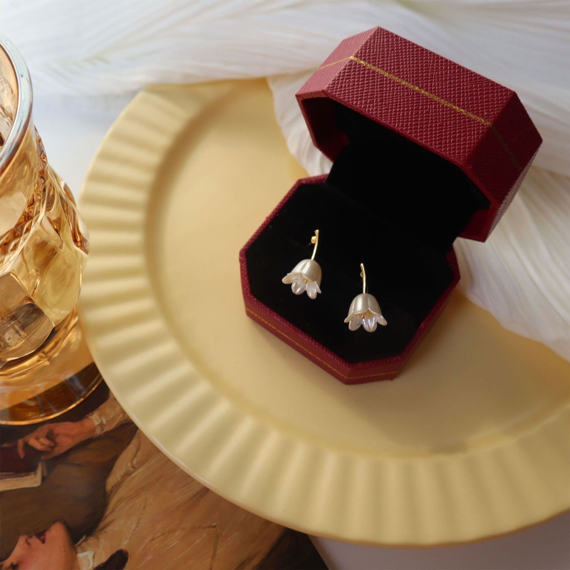 Hộp Đựng Trang Sức Có Nắp Màu Đỏ Sang Trọng