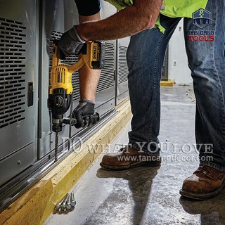 MÁY KHOAN DEWALT DCH133N