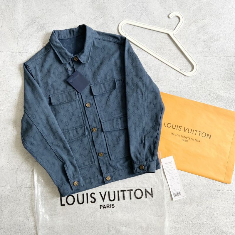 Áo khoác jeans thời trang LV logo siêu hot unisex