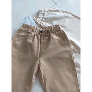 Quần baggy chất liệu kaki dày dặn