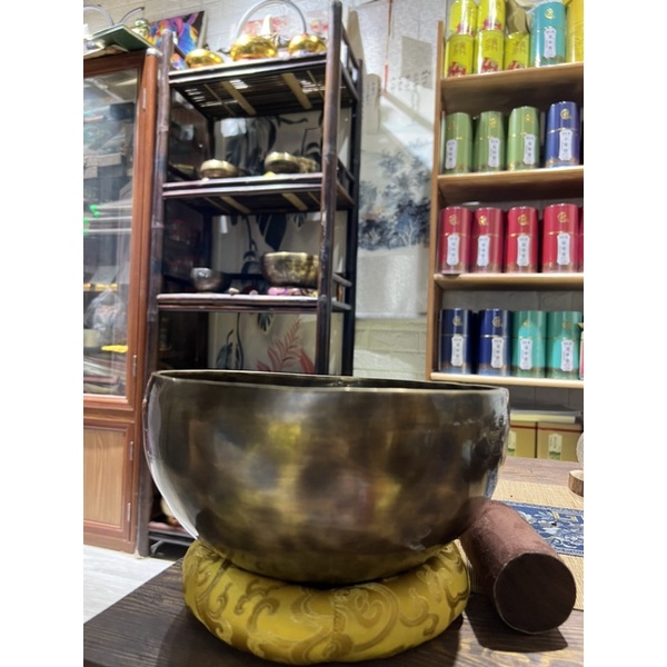 Chuông xoay dòng chiêm tinh 22CM đúc bằng tay tại Nepal