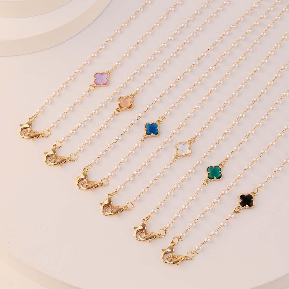 QQMALL Dây Đeo Mắt Kính Hình Cỏ Bốn Lá Màu Đỏ Đen Trắng Sang Trọng