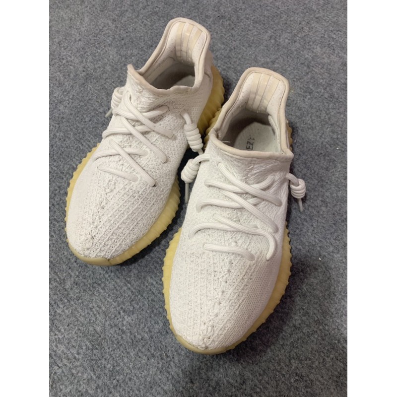 Giày Adidas Yeezy Cream White mới 70%