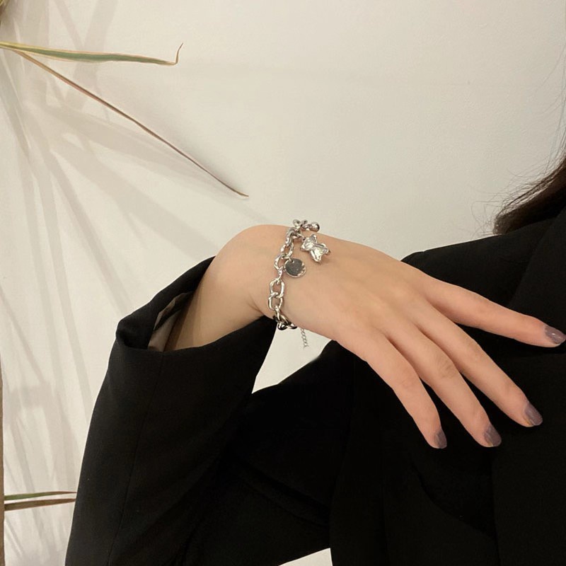 Vòng Tay Mặt Hình Gấu Dễ Thương Bằng Kim Loại Phong Cách Hàn Quốc Nhật Bản Dành Cho Bạn Nữ