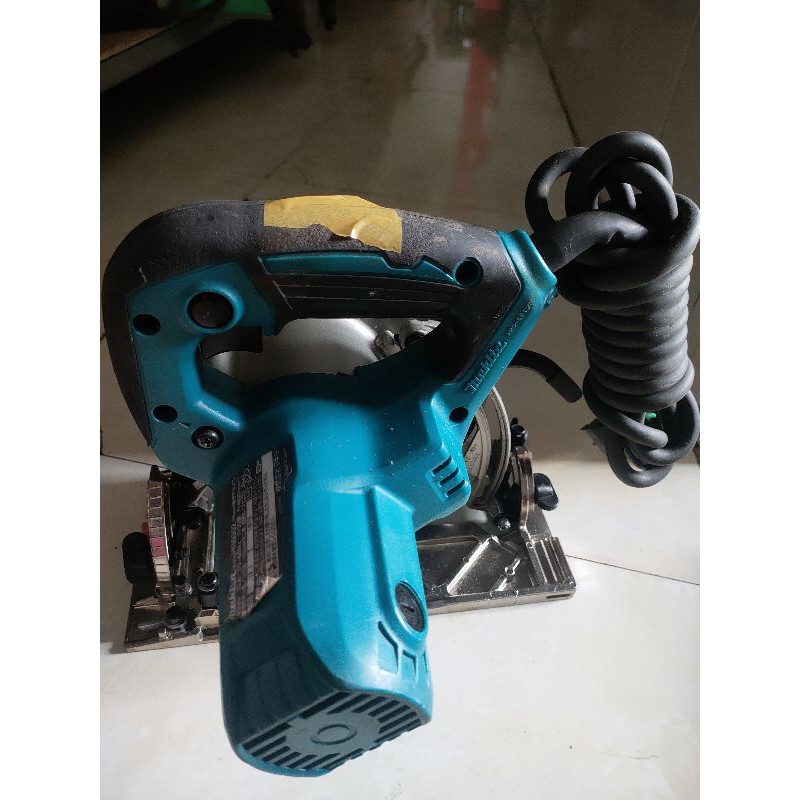 Máy cưa đĩa mikita