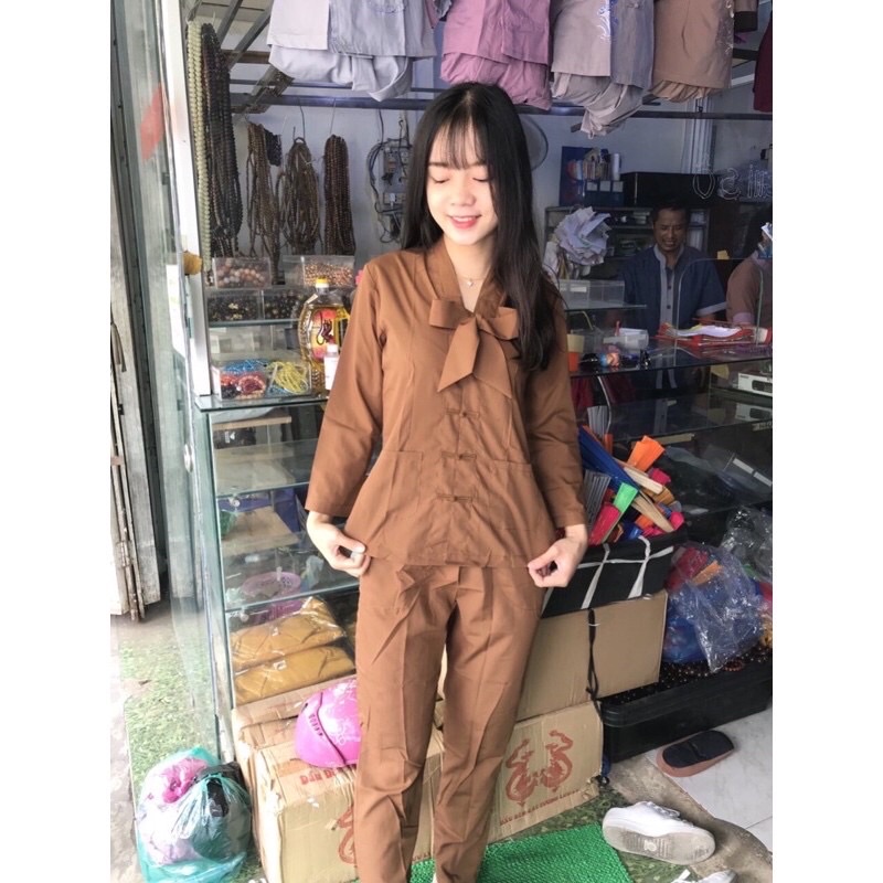 Đồ lam đi chùa la Hán nơ