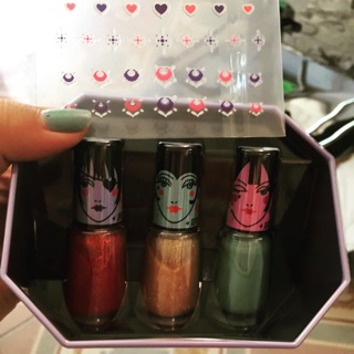 Bộ sơn móng Anna Sui Nail 