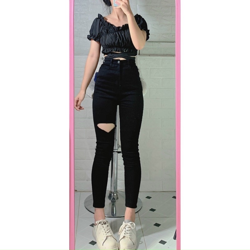 Set jeans dài co giãn đen rách tim + áo đắp chéo cột bụng