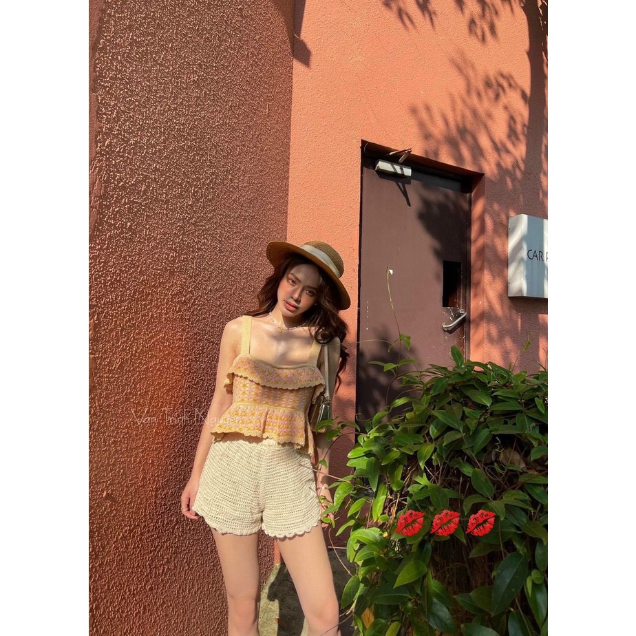 Áo 2 dây len hoa bèo ngực hot