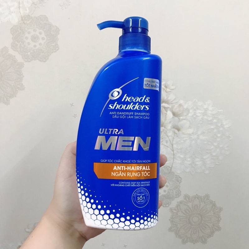 Dầu Gội Làm Sạch Gàu Head & Shoulders Ultra Men Shampoo Ngăn Rụng Tóc / Bạc Hà Mát Lạnh / Hương Nước Hoa 650ml