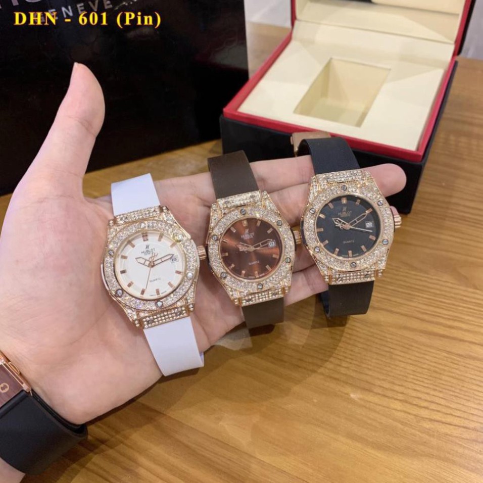 Đồng hồ nữ Hublot HB-34mm mặt tròn đính viền đá dây cao su thơm vani cao cấp DHN601 - mtp.dongho.hublot | BigBuy360 - bigbuy360.vn