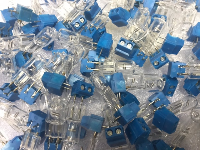 1 cặp bóng đèn cản loa trep